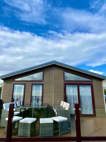 Loxley's Devon Lodge