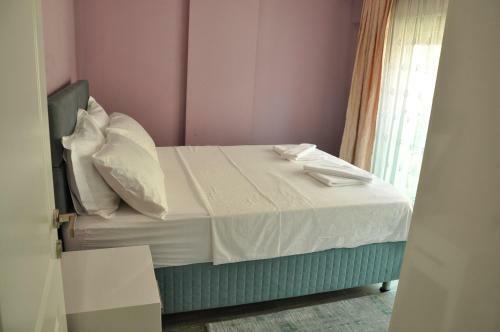 X Suite Apart