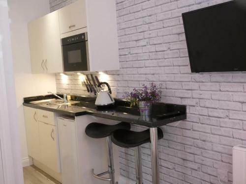 Rialto Holiday Apartments