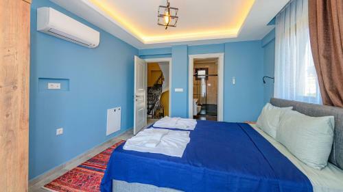 Villa S�?�t 1 - 4 Bedroom With Jacuzzi In Fethiye