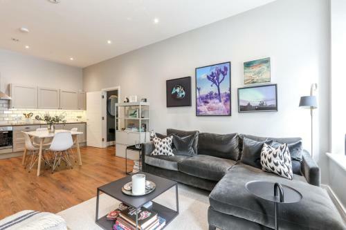 The Hubert #2 - Your Apartment