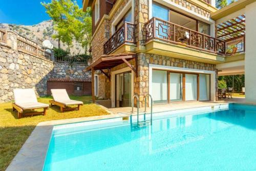 Villa Pine 1