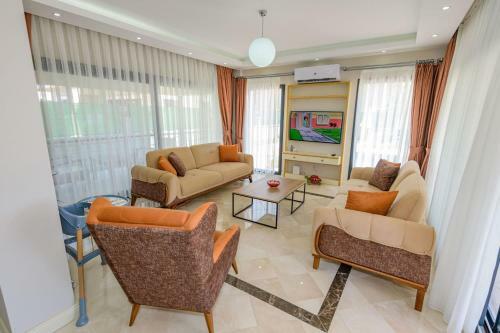 Charming Villa With Central Location In Fethiye