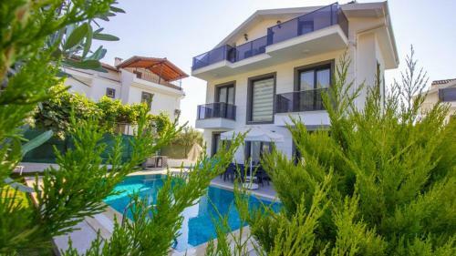 Hermes Villa