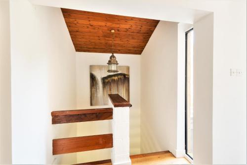 Thorndale - Your Apartment
