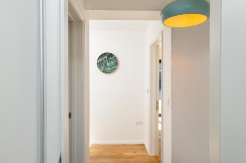 Thorndale - Your Apartment