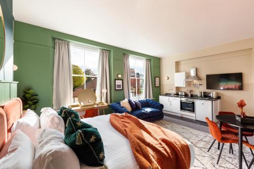 Your Apartment I Clifton House