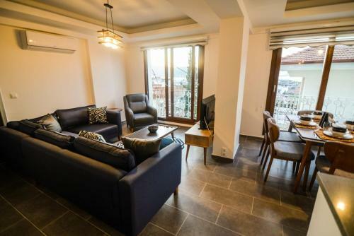 Lovely Apartment With Amazing View And Shared Pool In Fethiye