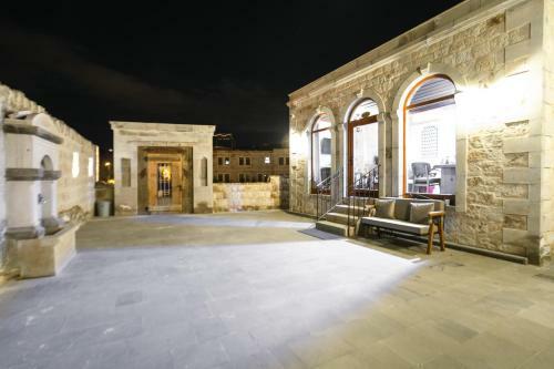 Sapphire Stone Hotel
