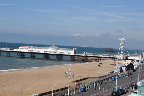 Apartamentos The Brighton 4