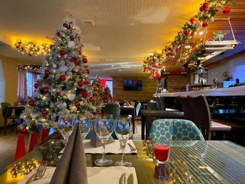 Hotel Restaurant La Porte D'octodure