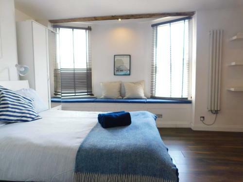 Central Seaview Studio Apartment