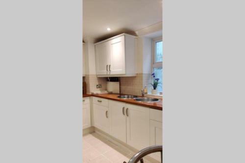 Extremely Well Located Seafront 1 Bedroom Apartment In Brighton