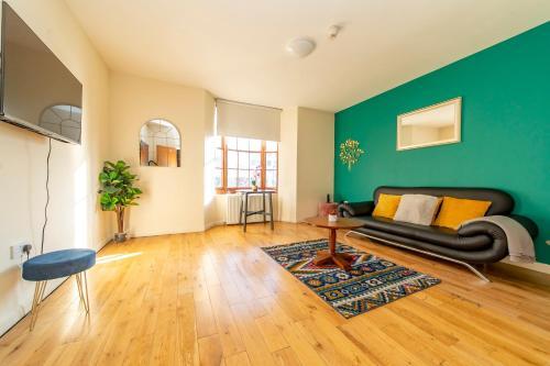 Apartamento Next To Brighton Station * Three Bedroom Flat *