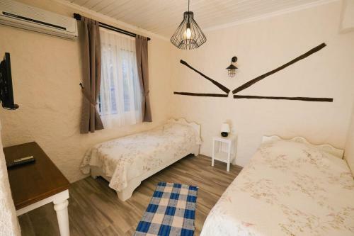 Herakles Hotel