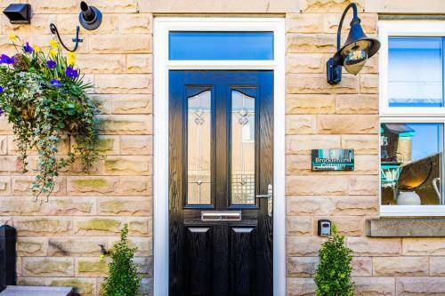 Buxton Centre Cosy Cottage With Free Secure Parking