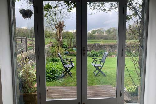 Spacious With Spectacular Views And Private Garden