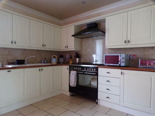 Dunmor House - Charming Victorian Period Property