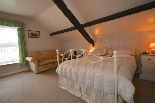 Bed & Breakfast Glascoed Farmhouse