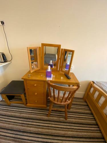 Hostal Four Seasons Guest House