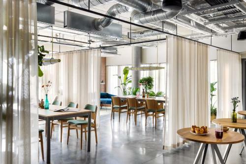Aparthotel Turing Locke