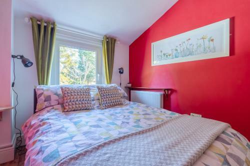 2 Bed House In Chesterton