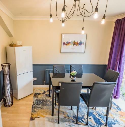 Apartamento Um Living Stays - Sleeps 7