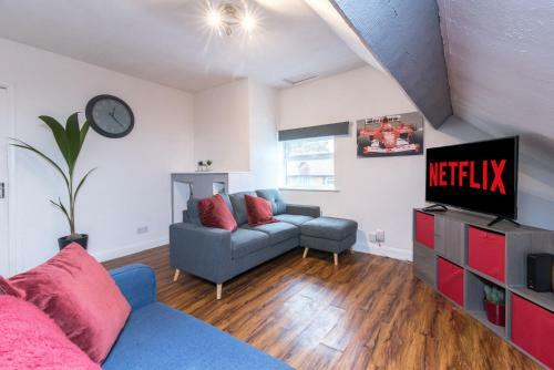 *spacious Apartment *free Gated Parking *fast Wifi