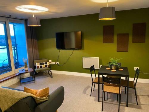 Modern Apartment Near In Cardiff Bay