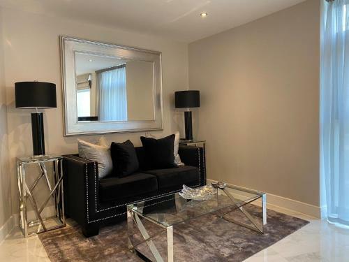 Exclusive Cardiff City Centre Apartment