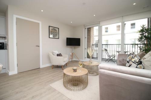Apartamento Stunning Flat W 2br, 6 Mins Drive In City Centre