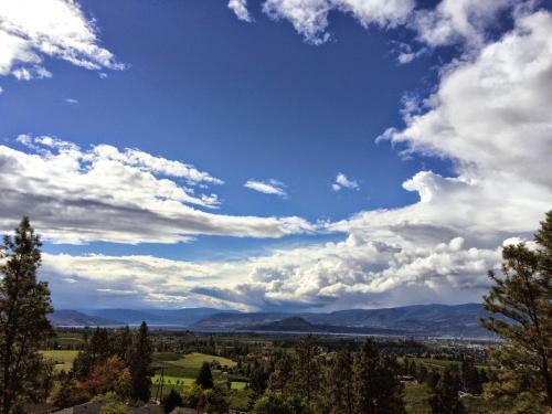 Aparthotel Acker Vacation Rentals Kelowna