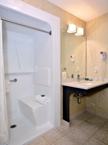 Hotel Manteo Resort