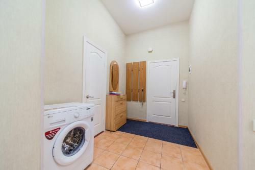 Botanic, 2 Rooms, 4th Floor Newday Apartment