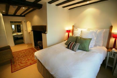 Hostal Manor House