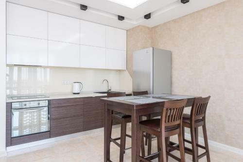 Deluxe Apartment On Belorusskay Street "silver Tower"