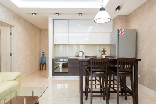 Deluxe Apartment On Belorusskay Street "silver Tower"