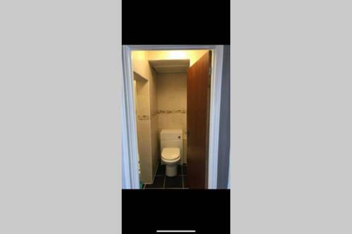 Gem On The Den 1 Bed Holiday Apartment In Centre