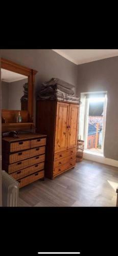 Gem On The Den 1 Bed Holiday Apartment In Centre