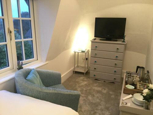 Bed & Breakfast Glebe House