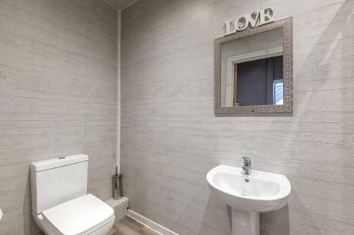 Darlington Luxury Penthouse Apartment