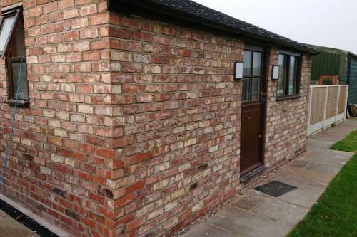 Farm Stay Studio - Alton Towers