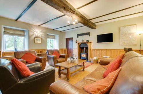 2 Tan-y-castell
