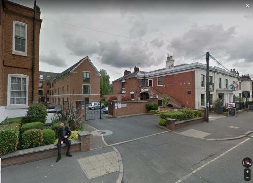 Melton Court Apartments 2x 2bed2bath
