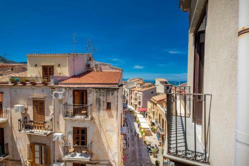 Hostal Casanova B&B