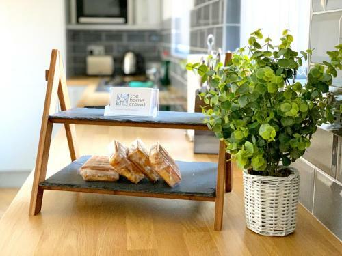 Home Crowd Luxury Apartments - Park View