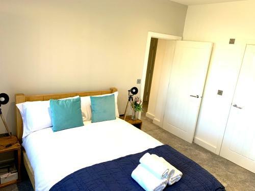 Home Crowd Luxury Apartments - Park View