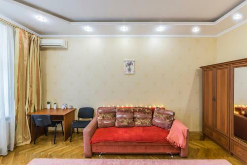 Lev Tolstoy Apartments