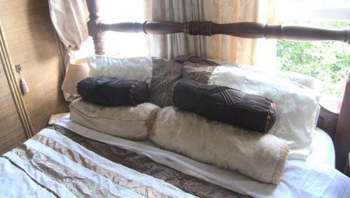 Bed & Breakfast Ms Mccreadys Guest House