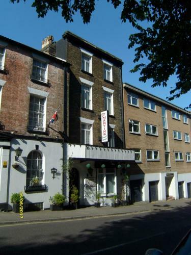 Hostal St Martins Guest House
